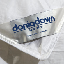 Load image into Gallery viewer, Maple Leaf Down Duvet