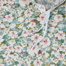 Load image into Gallery viewer, Teryn Duvet Cover Set