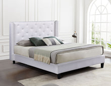 Load image into Gallery viewer, The Megan Platform Bed