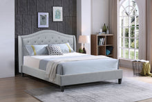 Load image into Gallery viewer, The Twilight Platform Bed