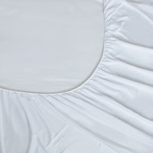 Load image into Gallery viewer, Velvet Touch Mattress Protector