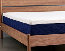 Load image into Gallery viewer, The Living Bed Classic Plus 4.0 Mattress by Pure Energy