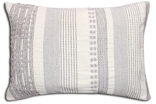Load image into Gallery viewer, Cadas Duvet Cover Set
