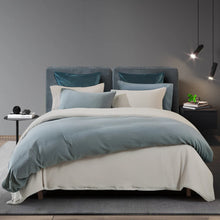 Load image into Gallery viewer, Crinkle Duvet Cover Set

