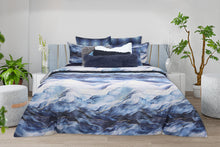Load image into Gallery viewer, Saura Duvet Cover Set
