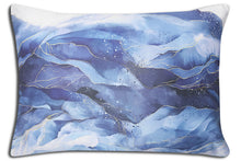 Load image into Gallery viewer, Saura Duvet Cover Set
