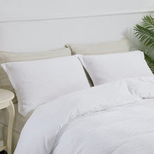 Load image into Gallery viewer, Solene Duvet Cover Set
