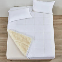 Load image into Gallery viewer, Shearling Mattress Topper
