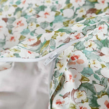 Load image into Gallery viewer, Teryn Duvet Cover Set
